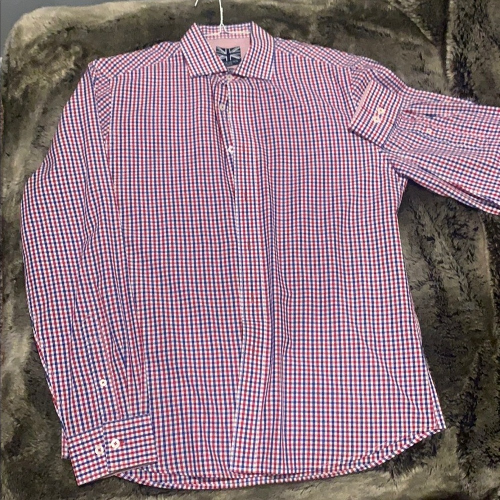 EUC Vineyard Vines shirt medium